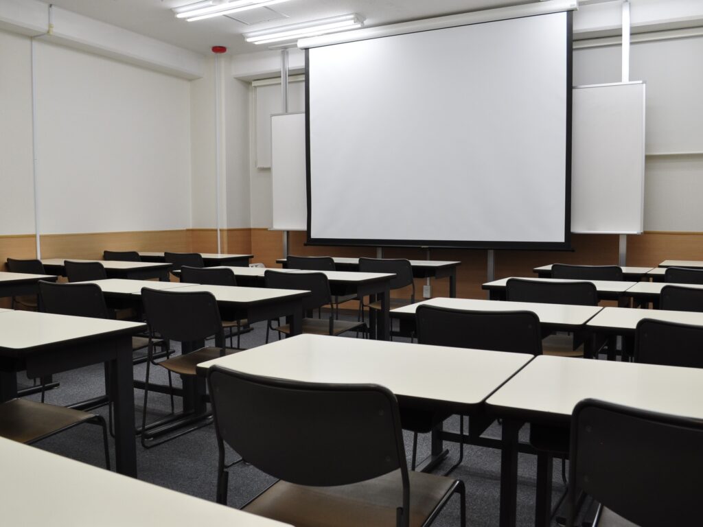 溝の口北校(東大･医学部コース設置） ブース席以外に、教室型の自習室も完備！