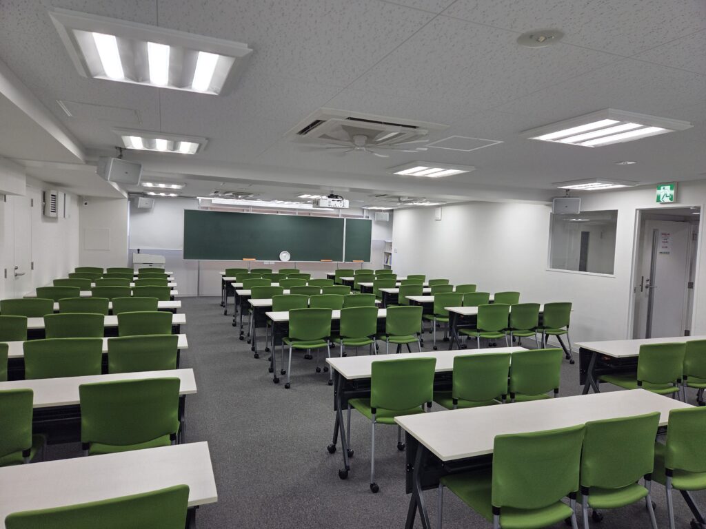 大曽根校（東大・京大・医学部コース） 【自習室】過去問演習をしっかりやりたいときは自習室で！落ち着いた空間で集中して入試問題に取り組みましょう！